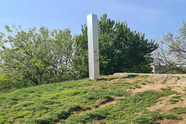 Wide view of side 2 and 3