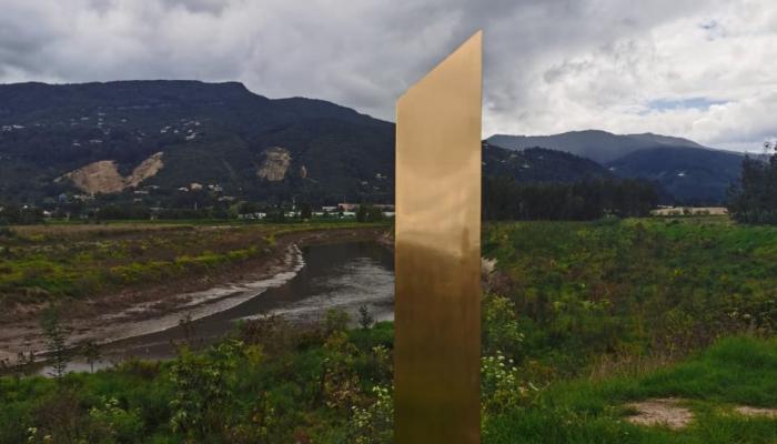 Golden Monolith, Chía, Cundinamarca, Colombia