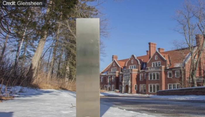 Glensheen Mansion Monolith 