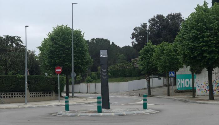 Monometalito Celrà, Catalunya, Spain. Ocho ondas ascendentes grabadas.