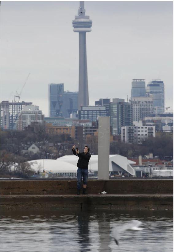 Sir Casmir Gzowski Park Toronto, Second Monolith