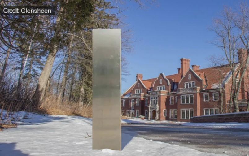 Glensheen Mansion Monolith 