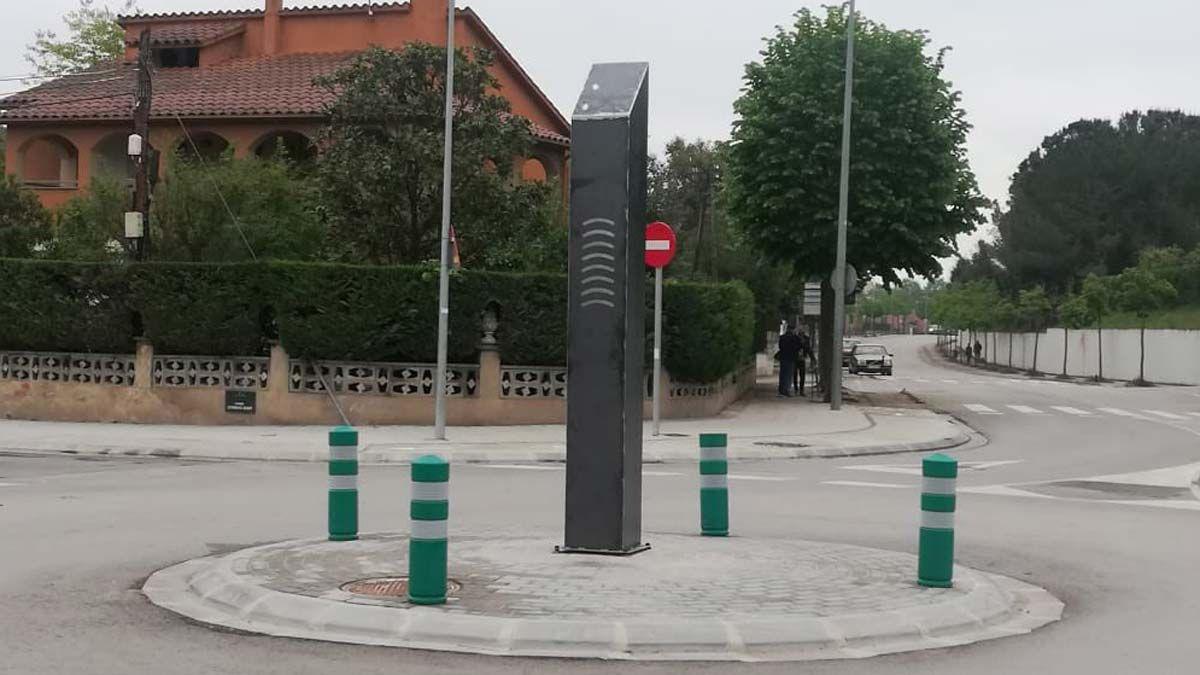 Monometalito Celrà, Catalunya, Spain. Ocho ondas ascendentes grabadas.