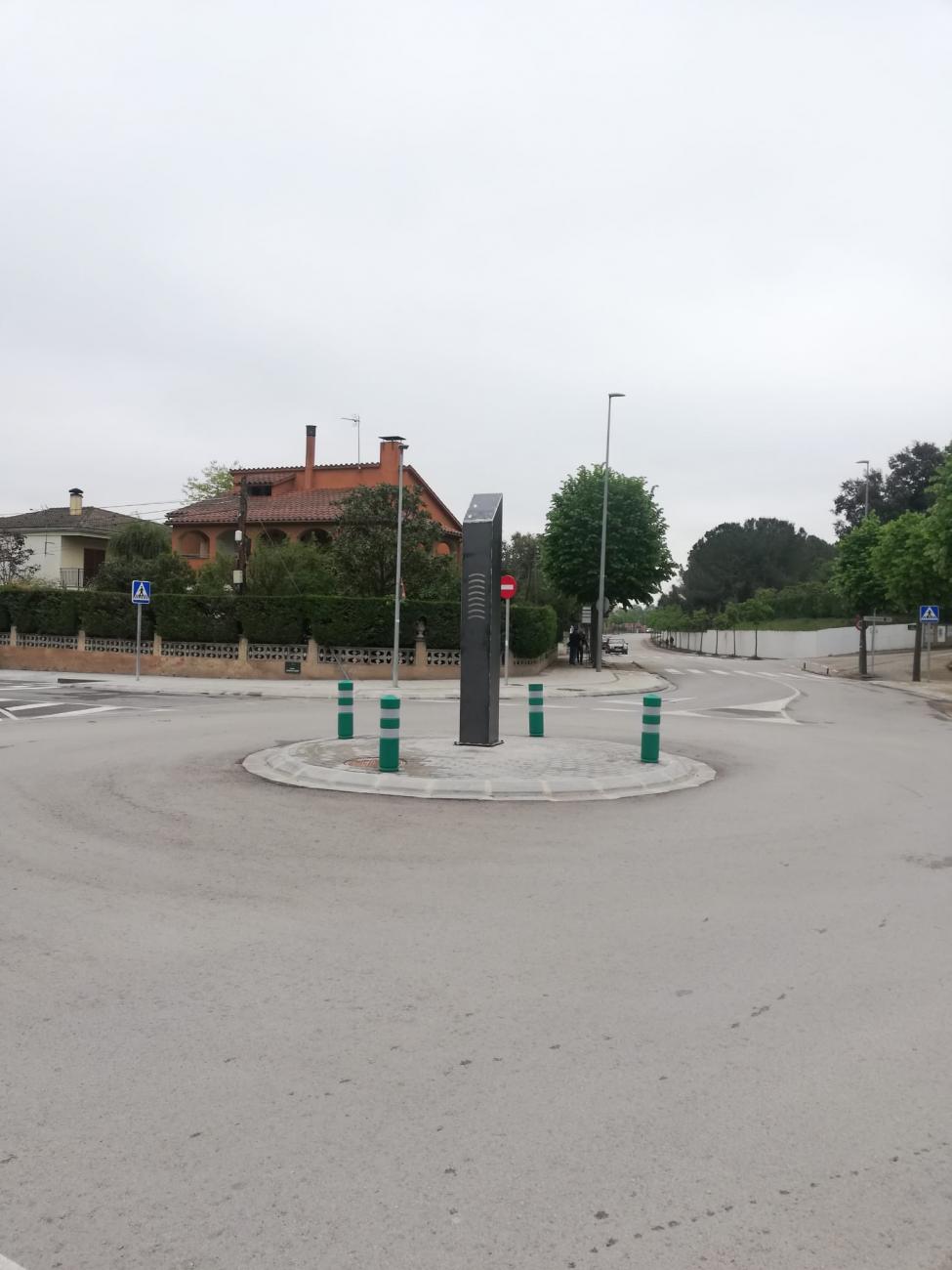 Monometalito Celrà, Catalunya, Spain. Ocho ondas ascendentes grabadas.