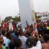  Residents set fire to the mysterious monolith that appeared in Kinshasa, Democratic Republic of Congo February 17, 2021. REUTERS/Kenni Katombe